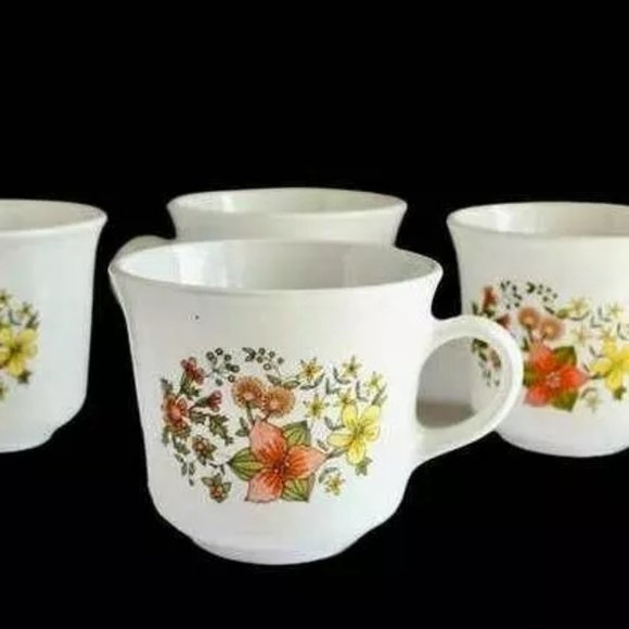 Corelle Other - 1970's 9 vintage Corelle mugs Indian Summer